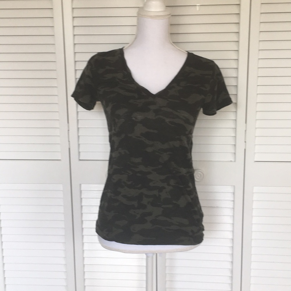 camo t-shirt